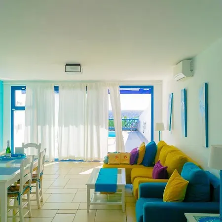 La Casa Azul Apartment *